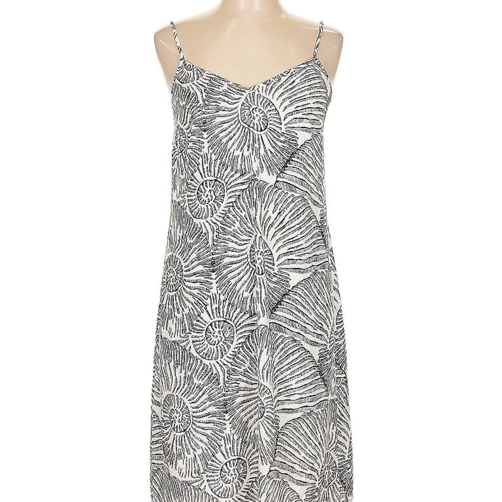 White House Black Market Black and White Chemise